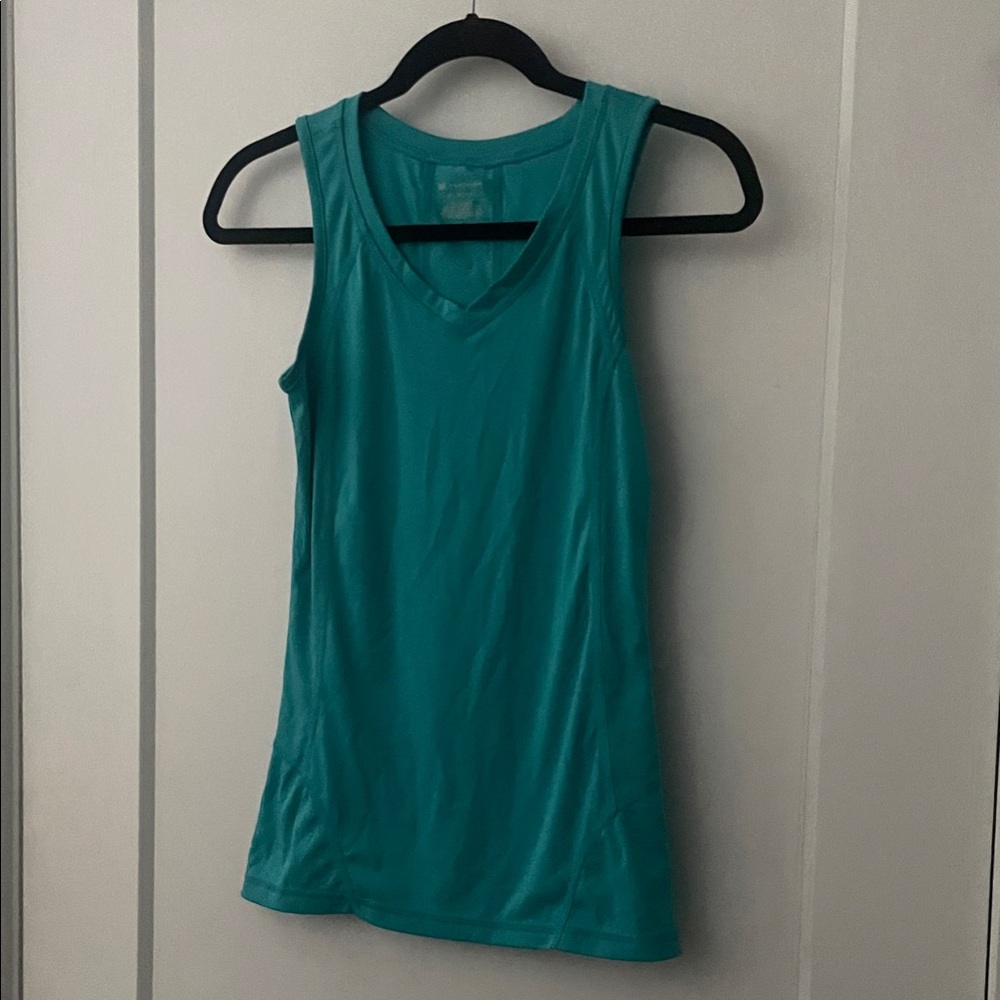 Tek Gear Turquoise Tank Top